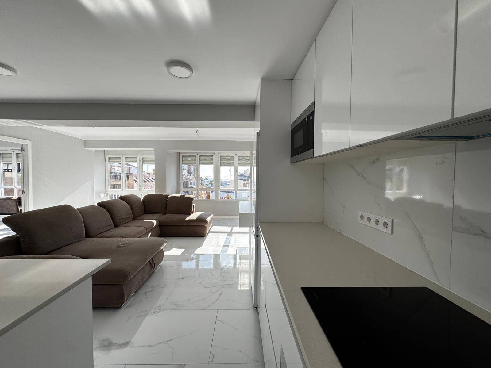 Apartamento de 3 habitaciones en Torrevieja en venta - 250.000 € (Ref: 9462079)