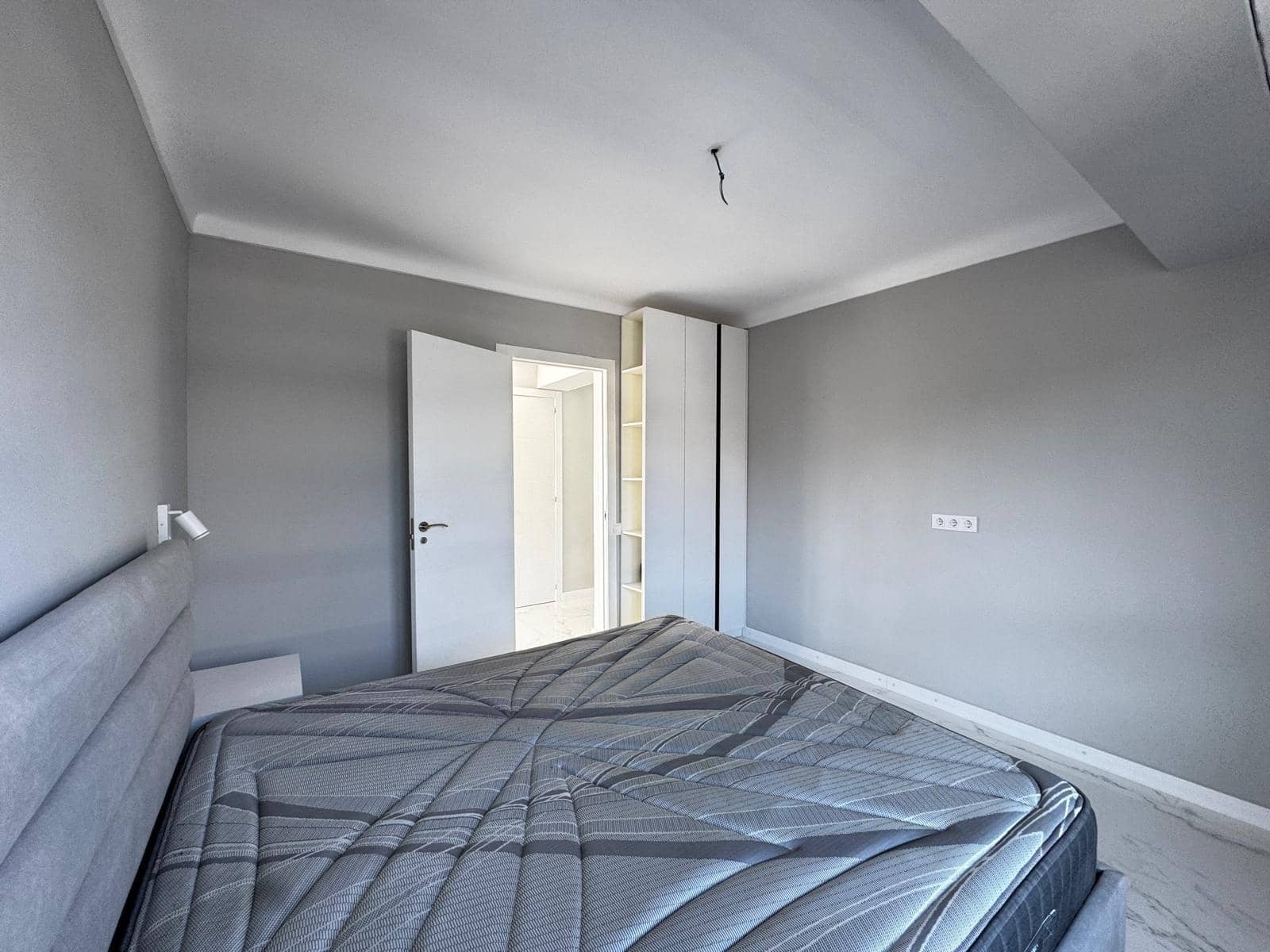 Apartamento de 3 habitaciones en Torrevieja en venta - 250.000 € (Ref: 9462079)