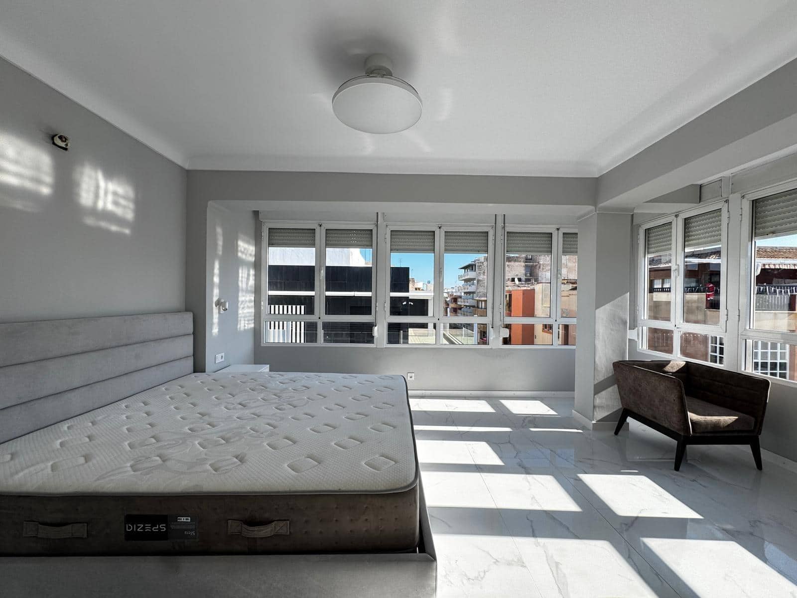 Apartamento de 3 habitaciones en Torrevieja en venta - 250.000 € (Ref: 9462079)