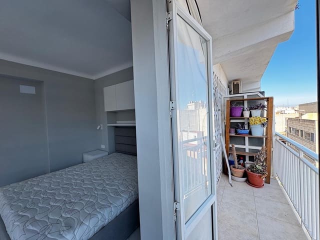 Apartamento de 3 habitaciones en Centro, Torrevieja en venta - 250.000 € (Ref: 9462079)