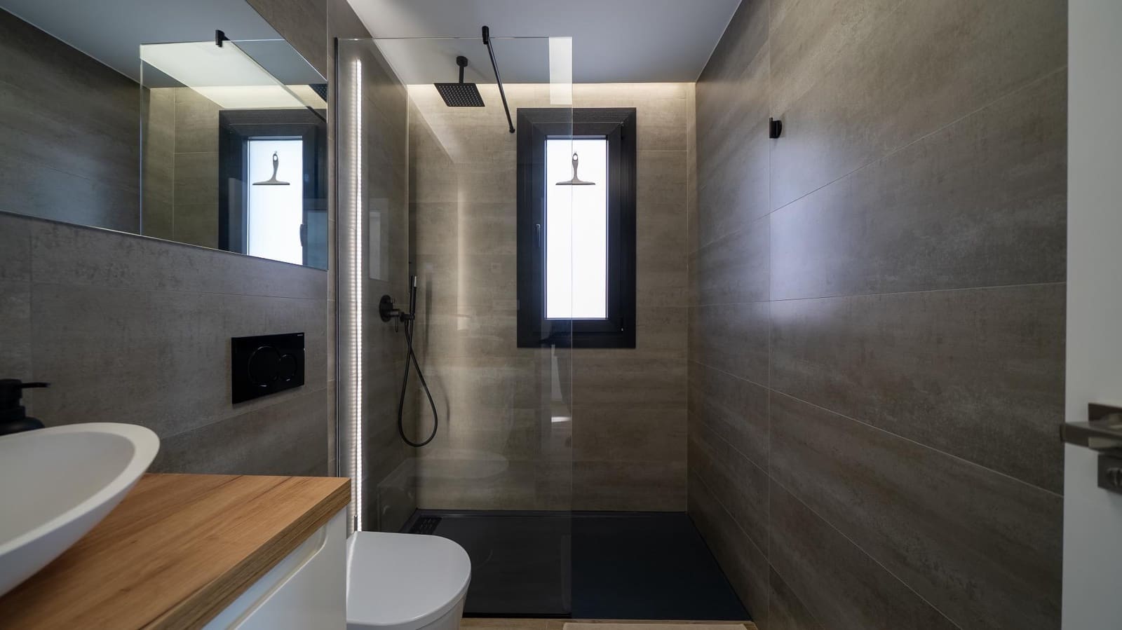 3 bedroom Villa for sale in Finestrat with pool - € 650,000 (Ref: 9462080)