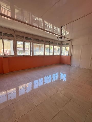 2 bedroom Penthouse for sale in Playa de los Locos, Torrevieja - € 134,900 (Ref: 9462082)