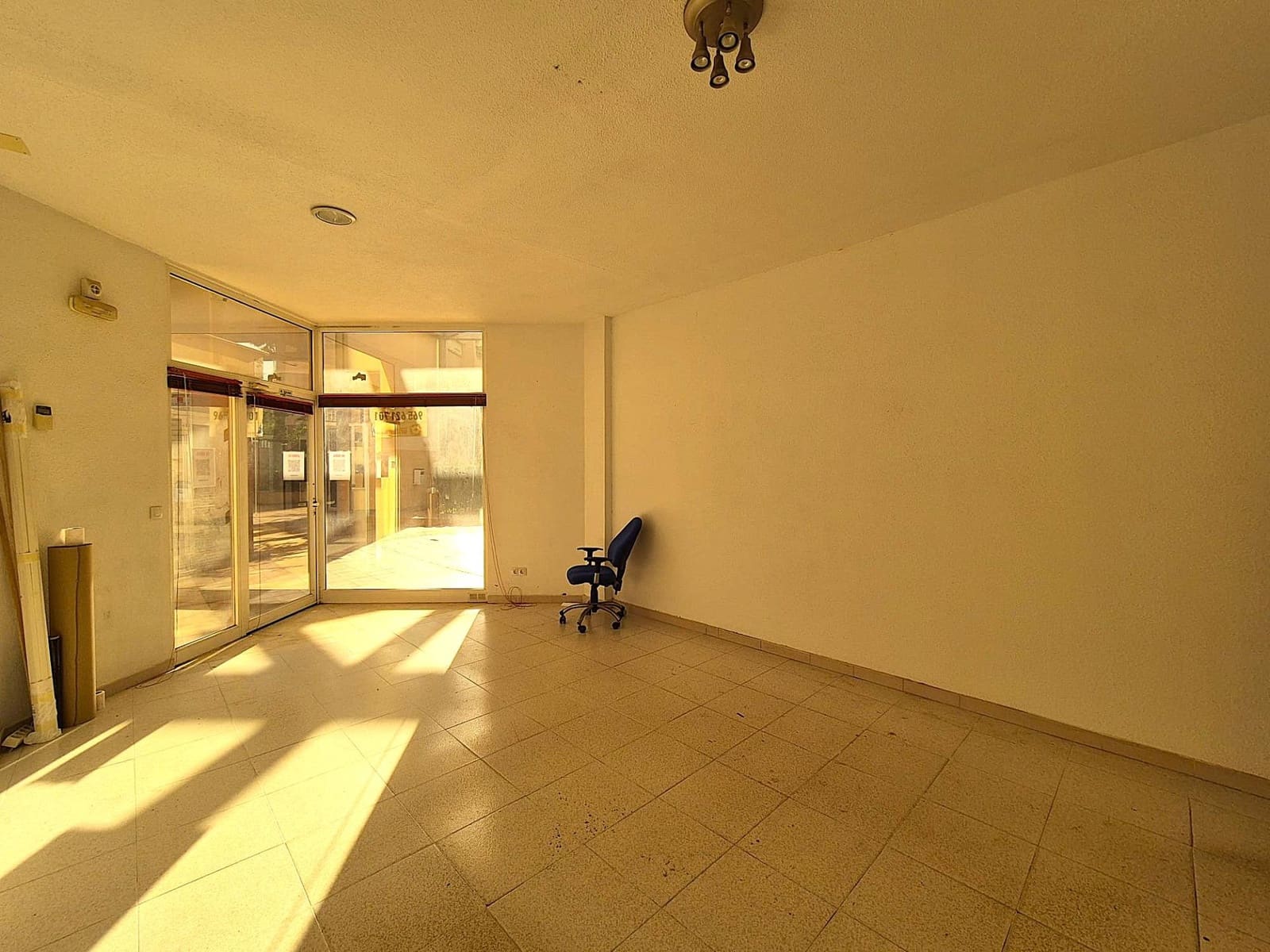 Kommersiell till salu i Playa de San Juan - 132 000 € (Ref: 9465757)