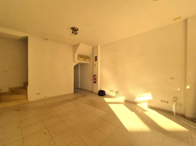 Erhverv til salg i Playa de San Juan, Alicante by - € 132.000 (Ref: 9465757)