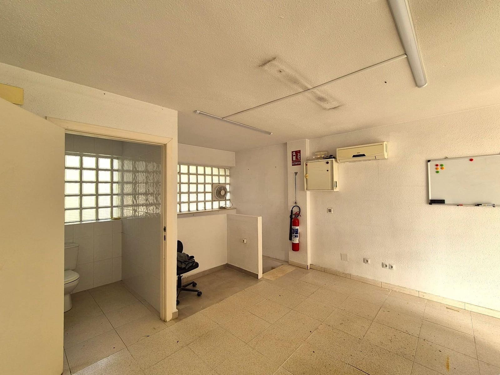 Kommersiell till salu i Playa de San Juan - 132 000 € (Ref: 9465757)