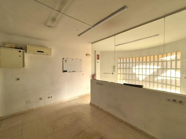 Erhverv til salg i Playa de San Juan, Alicante by - € 132.000 (Ref: 9465757)