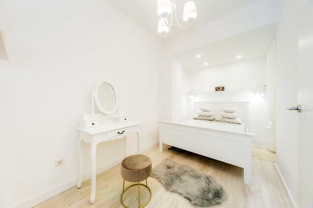 Apartamento de 1 habitación en Torrevieja en venta - 149.900 € (Ref: 9465758)