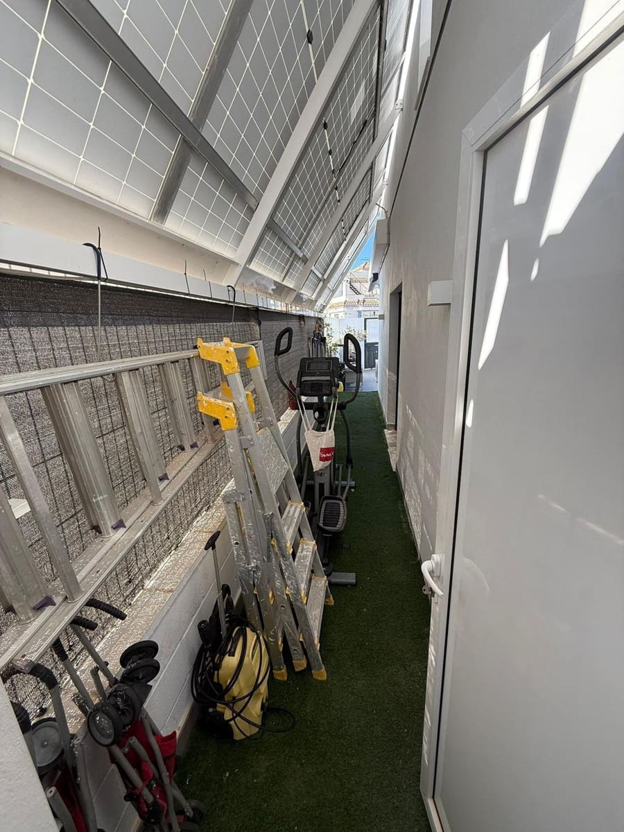 Chalet de 3 habitaciones en Orihuela Costa en venta - 369.000 € (Ref: 9468486)