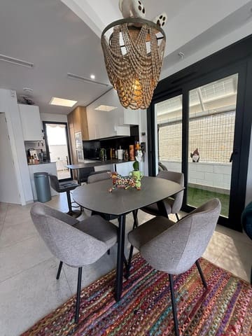 Chalet de 3 habitaciones en Orihuela Costa, Orihuela en venta - 369.000 € (Ref: 9468486)