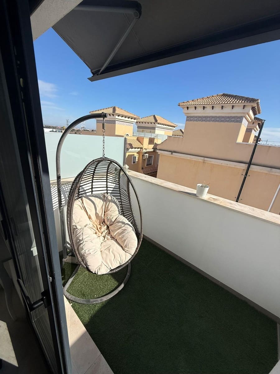 Chalet de 3 habitaciones en Orihuela Costa en venta - 369.000 € (Ref: 9468486)