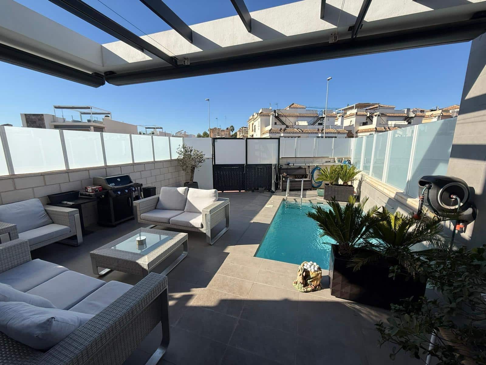 Chalet de 3 habitaciones en Orihuela Costa en venta - 369.000 € (Ref: 9468486)