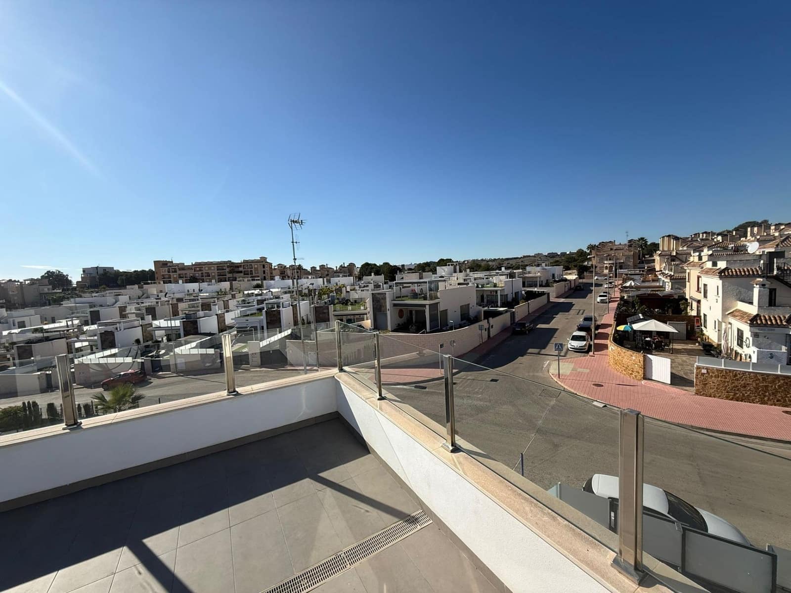 Chalet de 3 habitaciones en Orihuela Costa en venta - 369.000 € (Ref: 9468486)