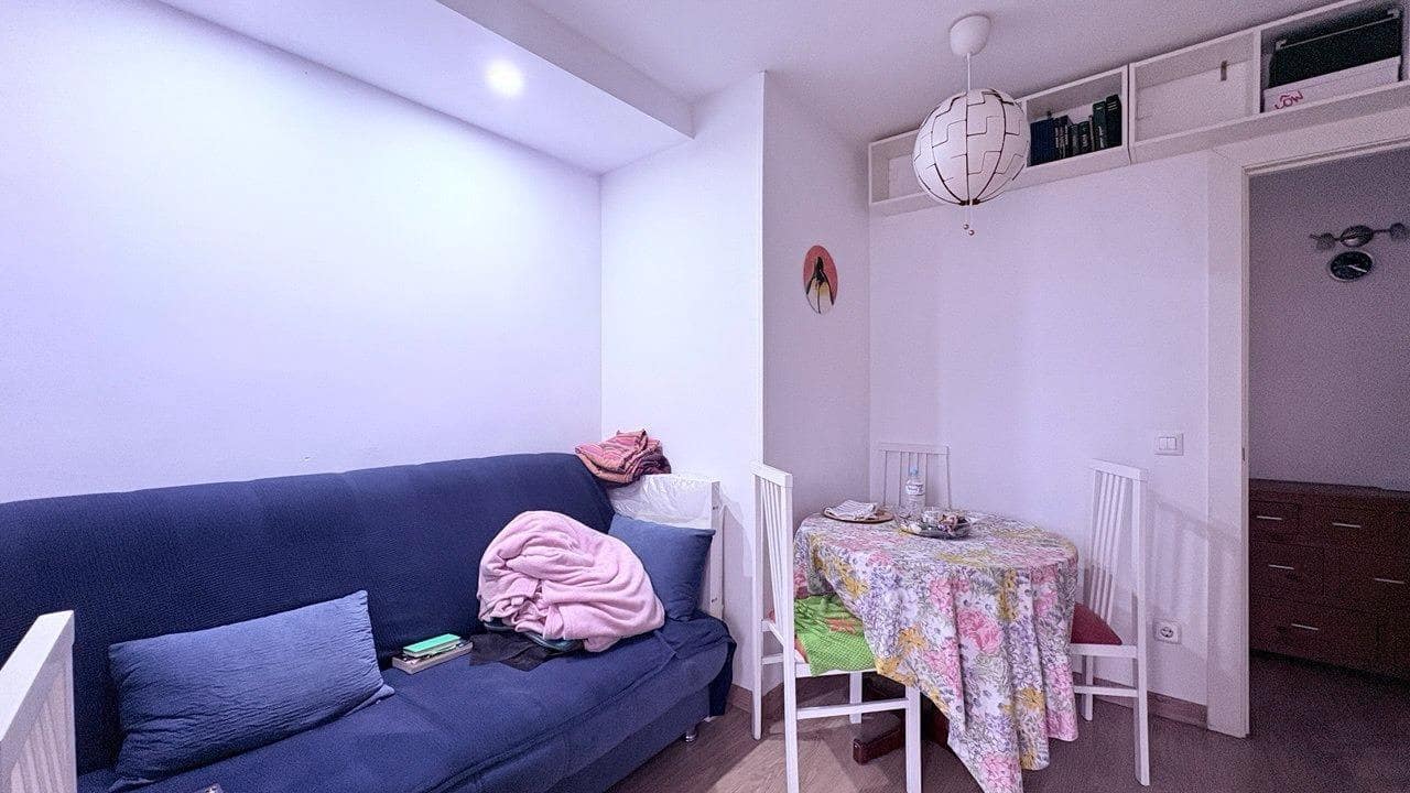 Piso de 3 habitaciones en Madrid ciudad en venta - 230.000 € (Ref: 9470694)