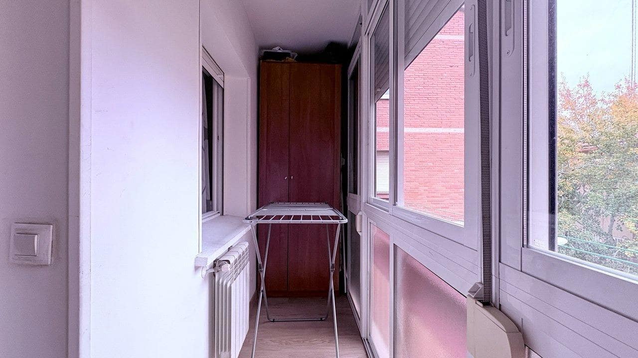 Piso de 3 habitaciones en Madrid ciudad en venta - 230.000 € (Ref: 9470694)