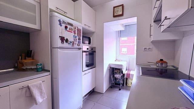 Piso de 3 habitaciones en Puente de Vallecas, Madrid ciudad en venta - 230.000 € (Ref: 9470694)