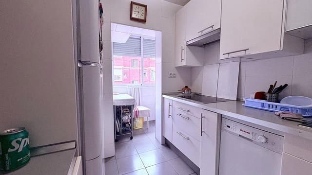 Piso de 3 habitaciones en Puente de Vallecas, Madrid ciudad en venta - 230.000 € (Ref: 9470694)