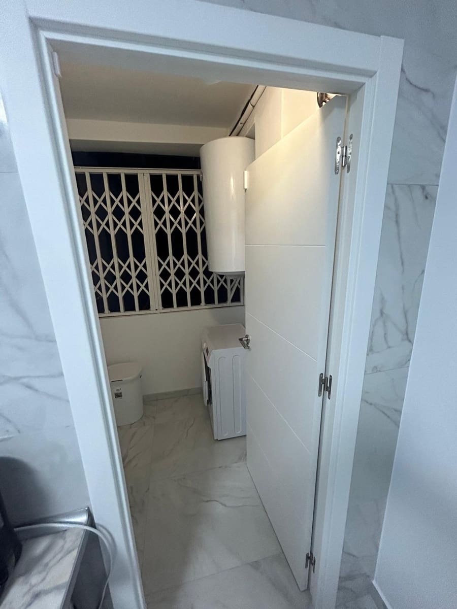 3 soveværelse Lejlighed til salg i Torrevieja - € 253.000 (Ref: 9470696)