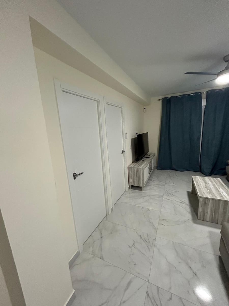 3 soveværelse Lejlighed til salg i Torrevieja - € 253.000 (Ref: 9470696)