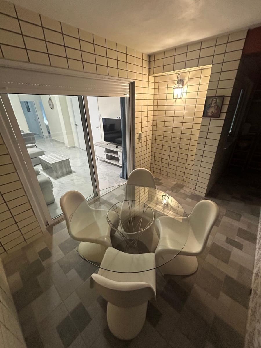 3 soveværelse Lejlighed til salg i Torrevieja - € 253.000 (Ref: 9470696)