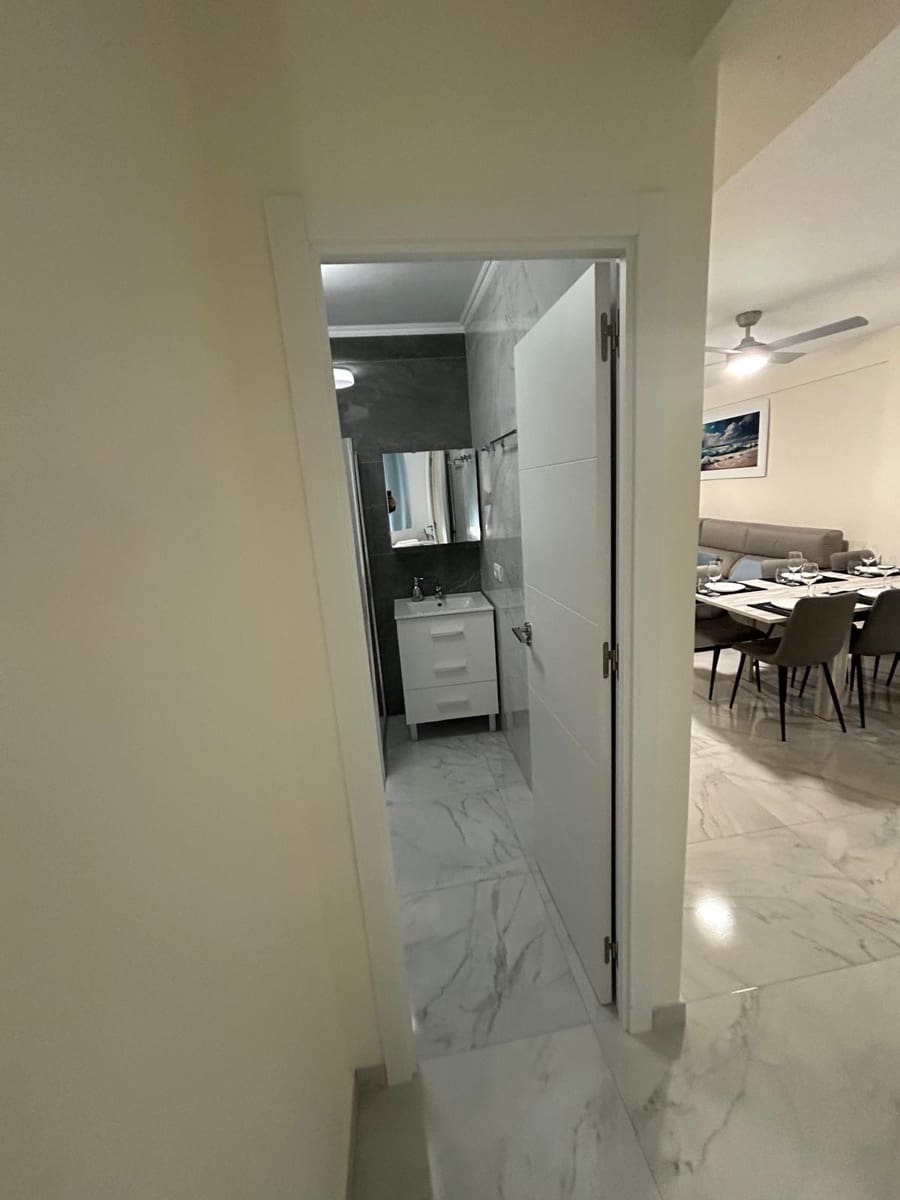 3 soveværelse Lejlighed til salg i Torrevieja - € 253.000 (Ref: 9470696)