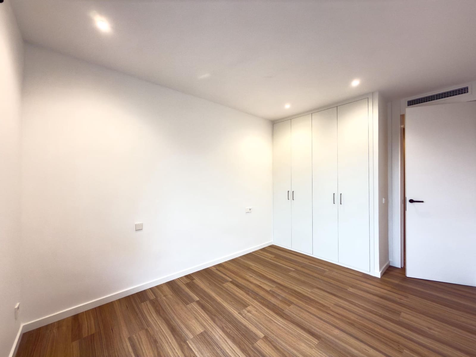 3 sovrum Lägenhet till salu i Madrid stad med pool - 1 790 000 € (Ref: 9474915)