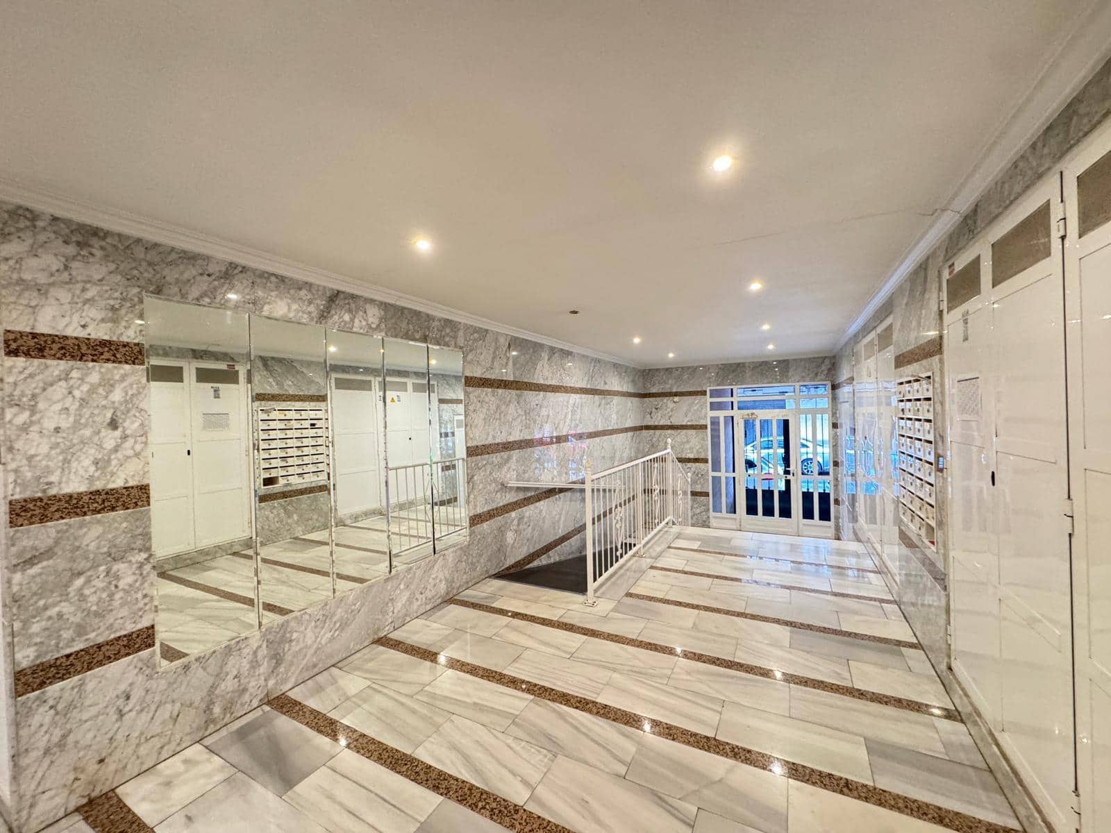 2 soveværelse Penthouse til salg i Torrevieja - € 169.900 (Ref: 9482040)