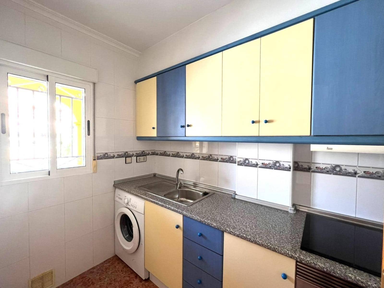 2 sypialnia Bungalow na sprzedaż w Torrevieja - 147 900 € (Ref: 9491317)