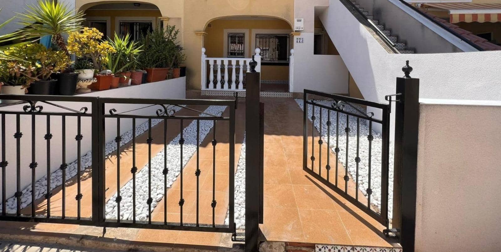 2 sypialnia Bungalow na sprzedaż w Torrevieja - 147 900 € (Ref: 9491317)