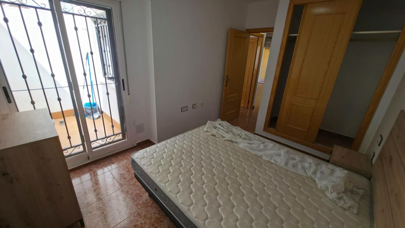 2 bedroom Bungalow for sale in Torrevieja with garage - € 134,900 (Ref: 9491317)