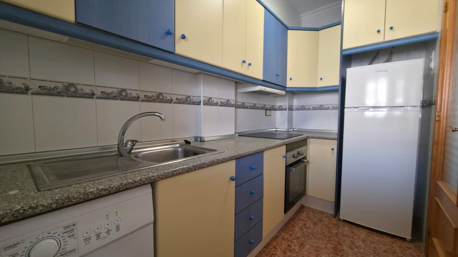 2 bedroom Bungalow for sale in Torrevieja with garage - € 134,900 (Ref: 9491317)