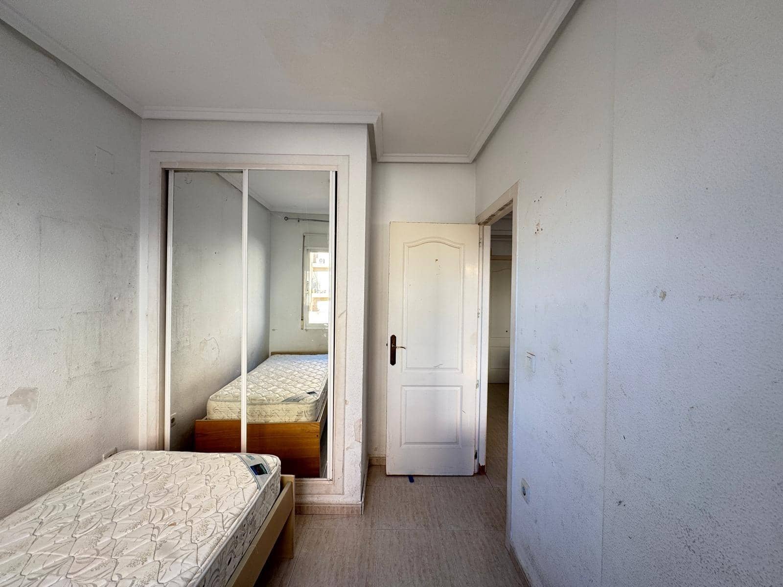 2 soveværelse Lejlighed til salg i Torrevieja - € 142.000 (Ref: 9491318)