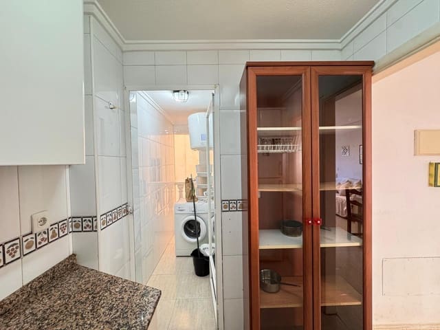 2 soveværelse Lejlighed til salg i Torrevieja - € 142.000 (Ref: 9491318)