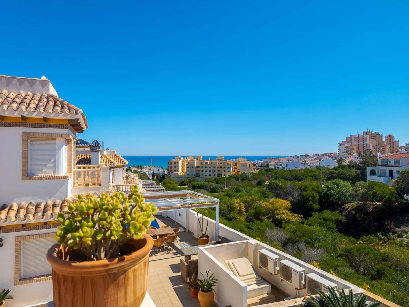 3 bedroom Villa for sale in La Mata with garage - € 450,000 (Ref: 9491319)