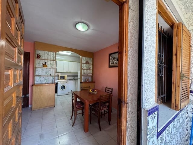 Adosado de 3 habitaciones en Playa de los Locos, Torrevieja en venta con piscina - 142.000 € (Ref: 9497184)