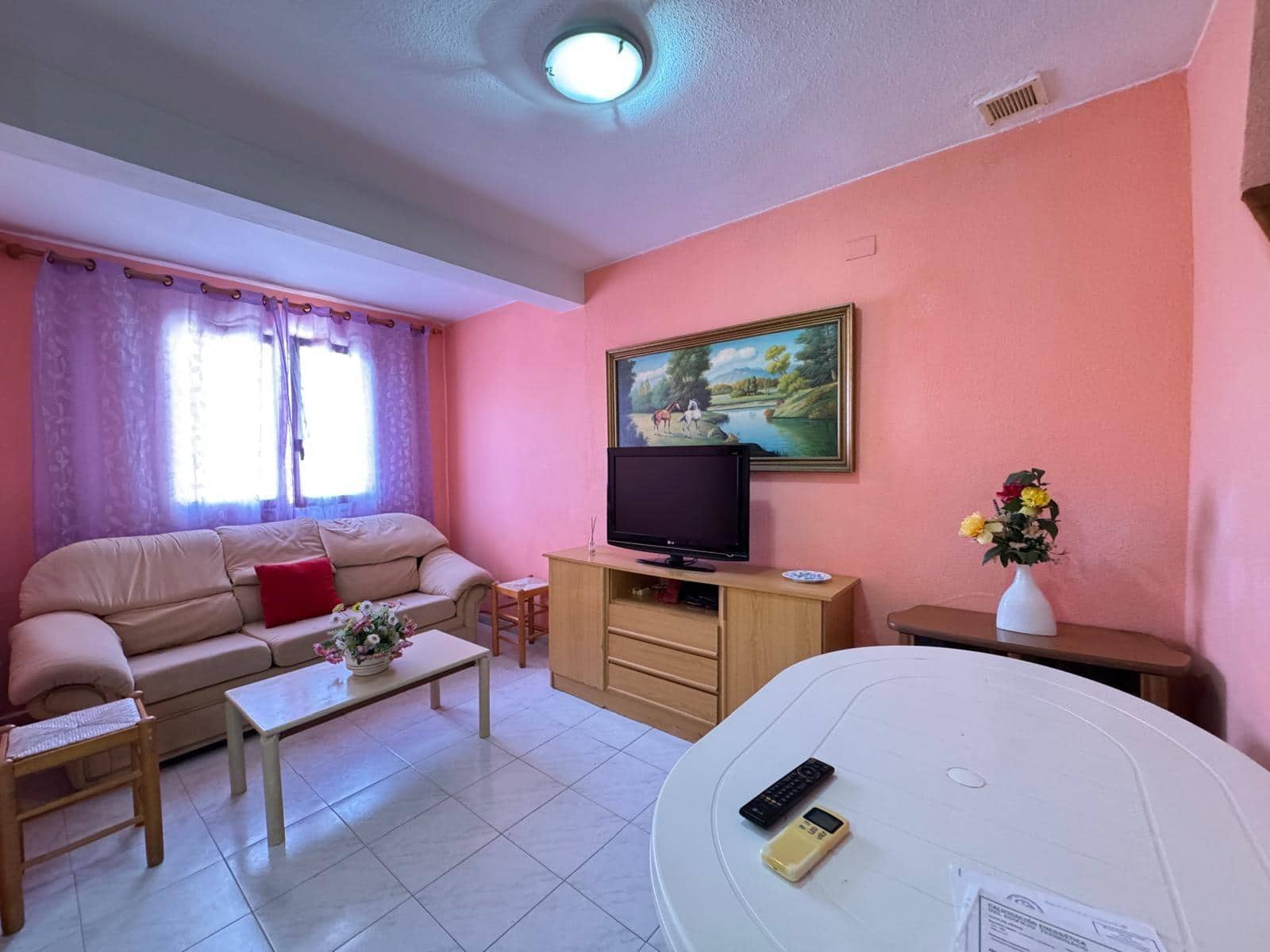 Adosado de 3 habitaciones en Torrevieja en venta con piscina - 142.000 € (Ref: 9497184)