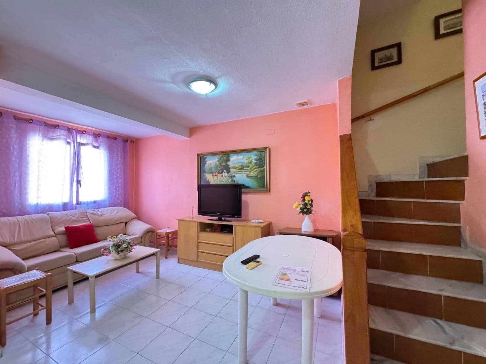 Adosado de 3 habitaciones en Torrevieja en venta con piscina - 142.000 € (Ref: 9497184)