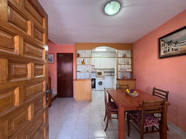 Adosado de 3 habitaciones en Playa de los Locos, Torrevieja en venta con piscina - 142.000 € (Ref: 9497184)