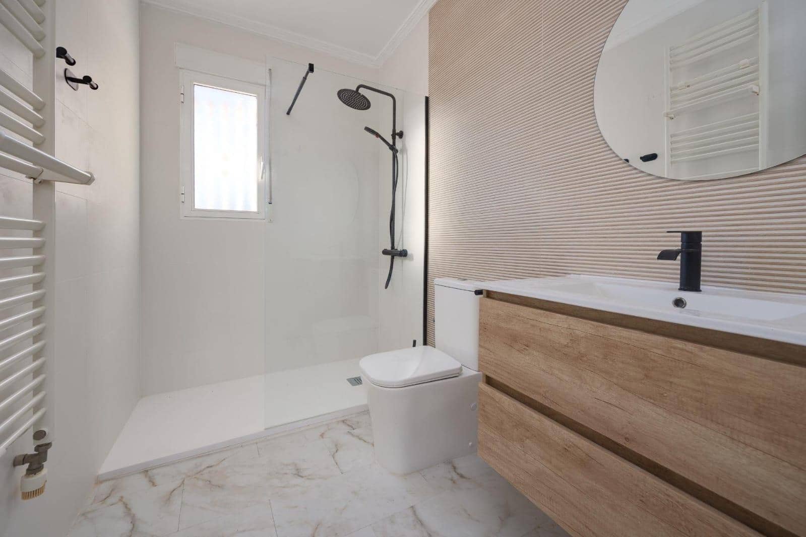 4 sypialnia Willa na sprzedaż w Playa Flamenca z garażem - 329 000 € (Ref: 9497190)