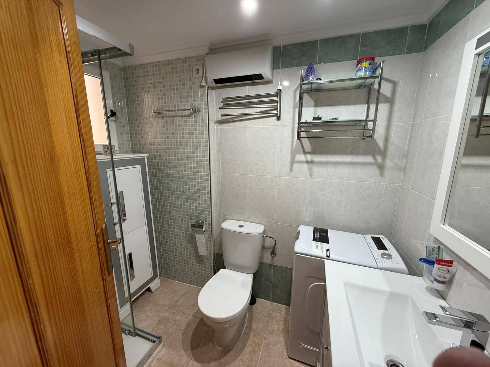 2 bedroom Apartment for sale in Torrevieja with pool - € 129,000 (Ref: 9499749)