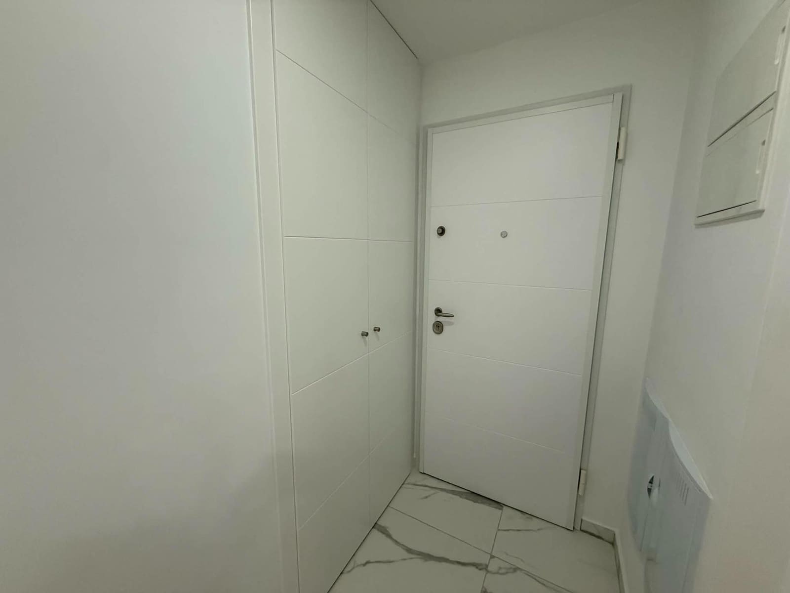 Apartamento de 2 habitaciones en Torrevieja en venta - 274.900 € (Ref: 9504292)