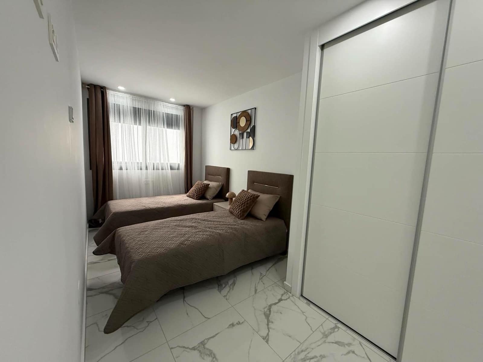 Apartamento de 2 habitaciones en Torrevieja en venta - 274.900 € (Ref: 9504292)