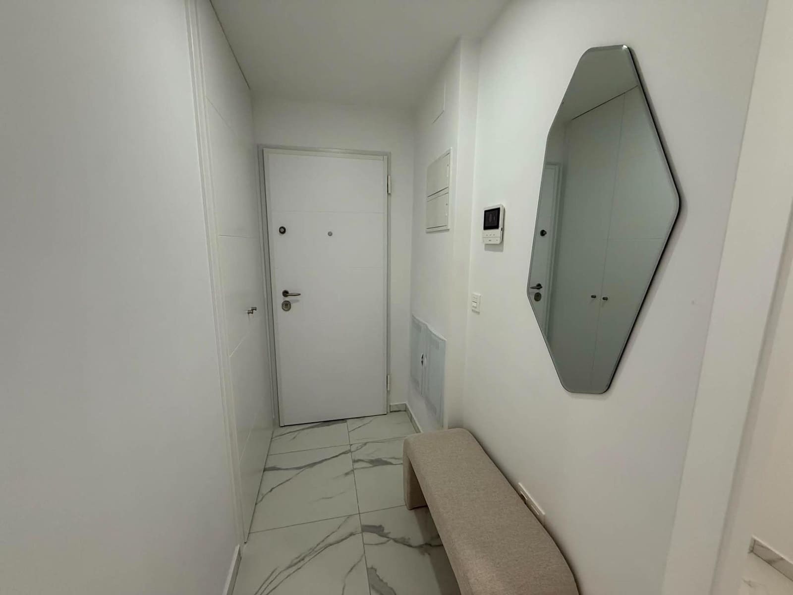 Apartamento de 2 habitaciones en Torrevieja en venta - 274.900 € (Ref: 9504292)