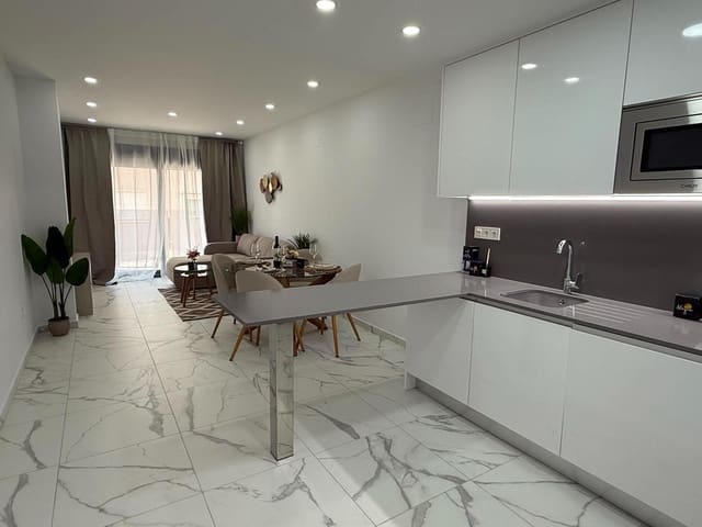2 slaapkamer Appartement te koop in Avenida Habaneras - Curva de Palangre, Torrevieja - € 274.900 (Ref: 9504292)