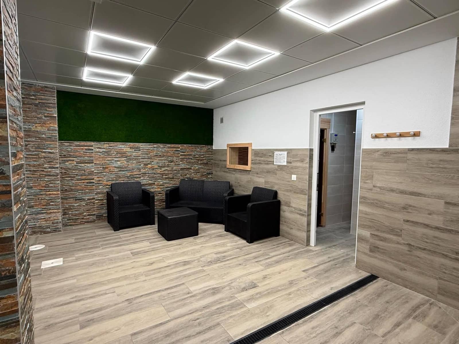 Apartamento de 2 habitaciones en Torrevieja en venta - 274.900 € (Ref: 9504292)