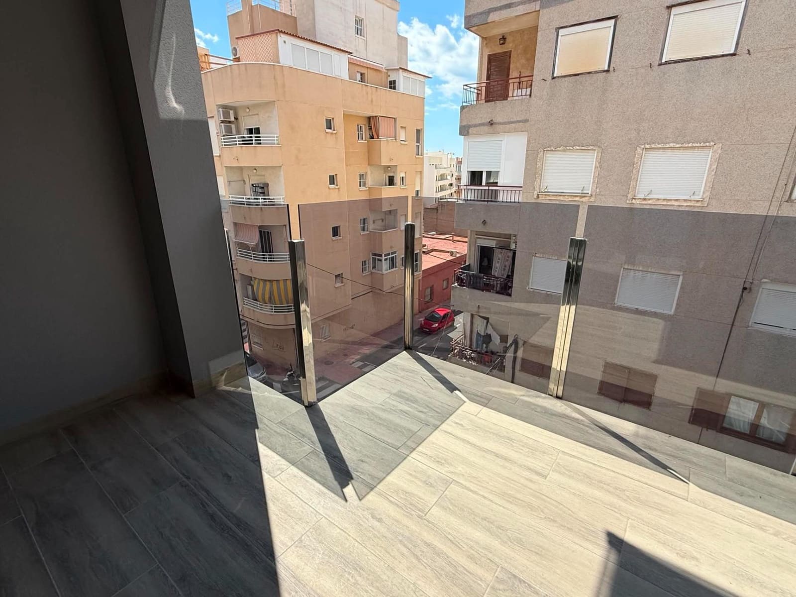Apartamento de 2 habitaciones en Torrevieja en venta - 274.900 € (Ref: 9504292)