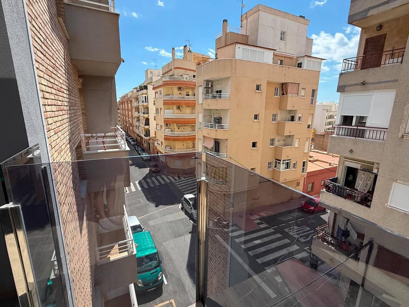 Apartamento de 2 habitaciones en Torrevieja en venta - 274.900 € (Ref: 9504292)