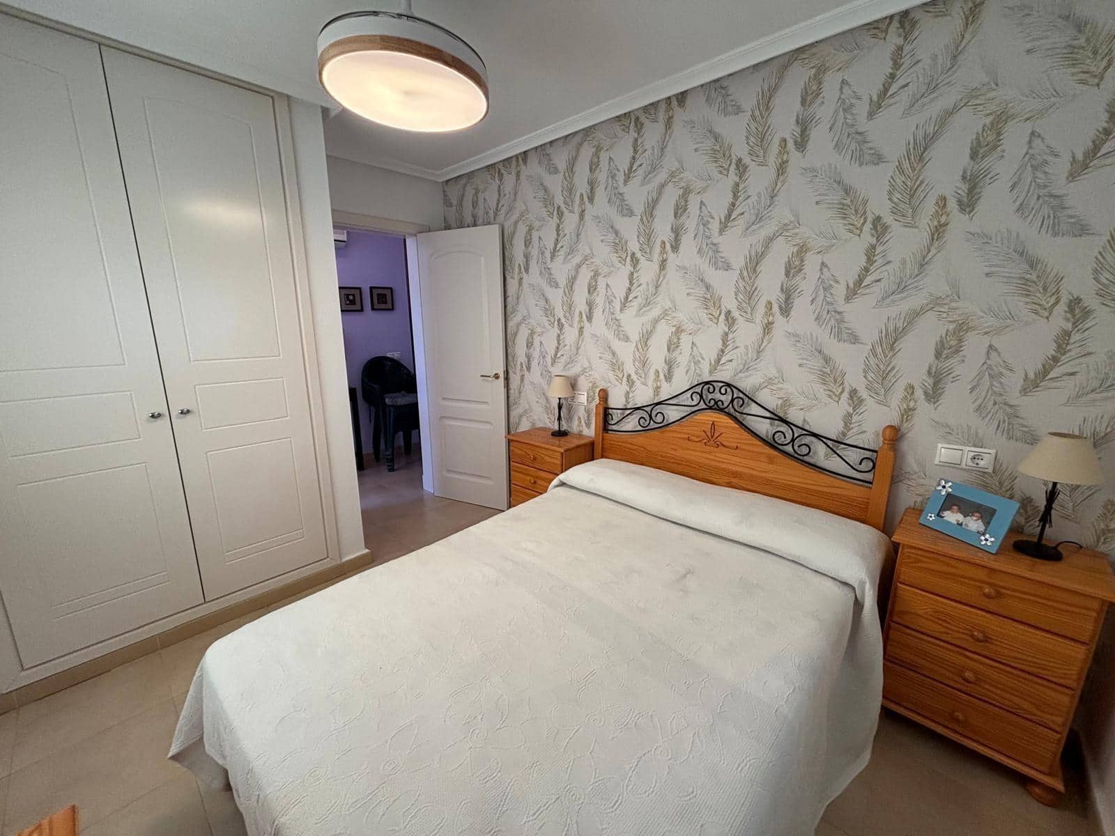 4 soverom Kjedet enebolig til salgs i Torrevieja med svømmebasseng - € 169 900 (Ref: 9504293)