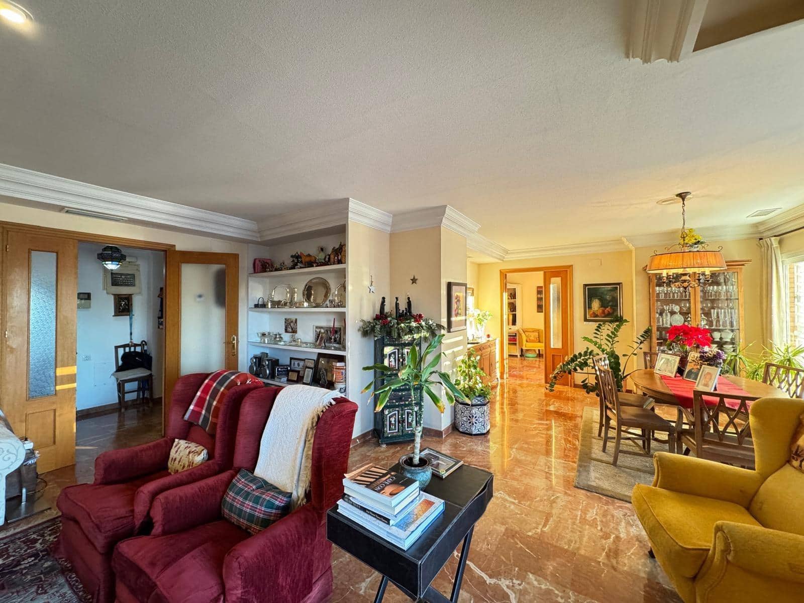 4 sovrum Lägenhet till salu i Torrevieja med garage - 380 000 € (Ref: 9504294)