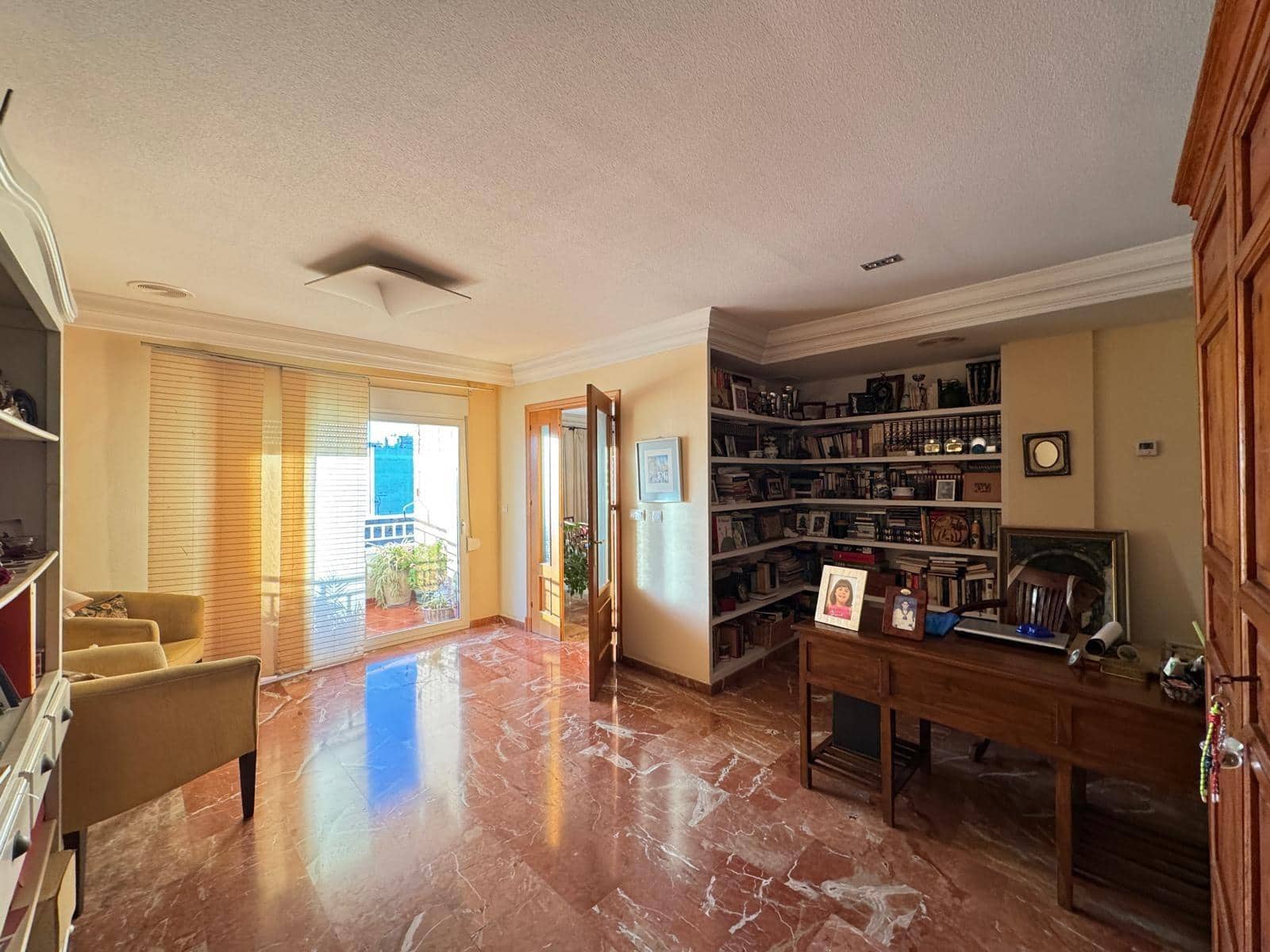 4 sovrum Lägenhet till salu i Torrevieja med garage - 380 000 € (Ref: 9504294)