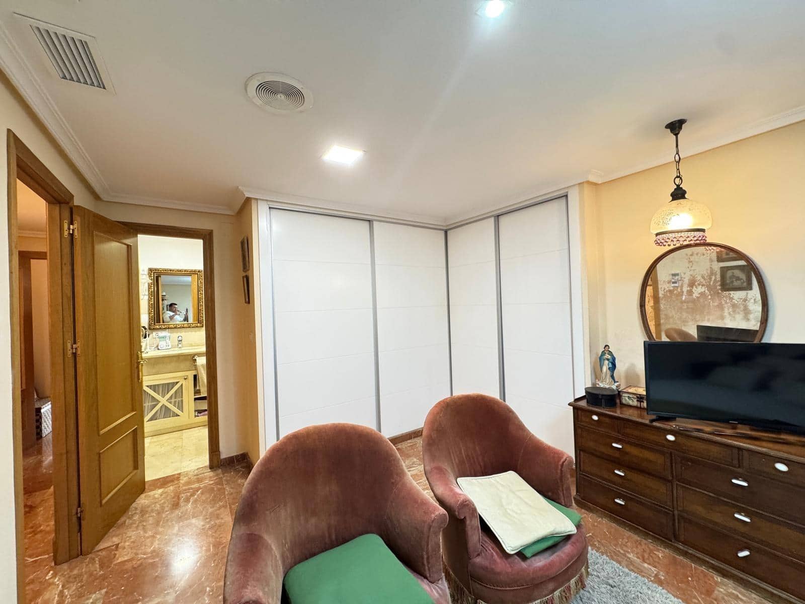 4 sovrum Lägenhet till salu i Torrevieja med garage - 380 000 € (Ref: 9504294)